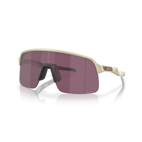 OAKLEY UTRO LITE Verres prizm road black,  Monture matte sand  OO9463-5239 - Lunettes solaires