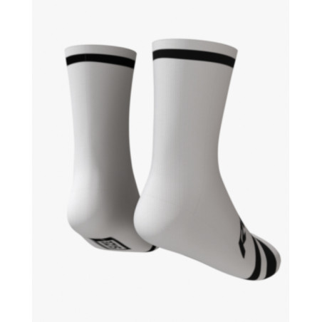 RUSH SOCKS UNICOLOR 2025 WHITE - BLACK - Socquettes Cyclisme,Triathlon | Planetecycle