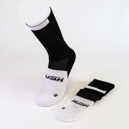 RUSH Med SOCKS BLACK - WHITE - Socquettes Cyclisme, Triathlon | Planetecycle