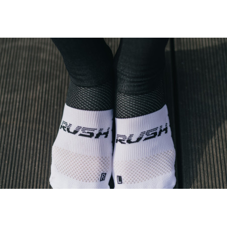 RUSH Med SOCKS BLACK - WHITE - Socquettes Cyclisme, Triathlon | Planetecycle