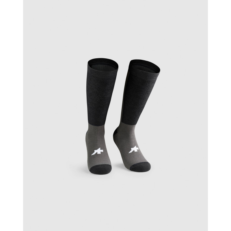 ASSOS TACTICA Winter Socks T5 - Black Series - Chaussettes Cycliste Hiver | Planetecycle