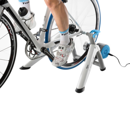 Tacx Flow Smart - Home trainer / Smart Trainer | Planetecycle