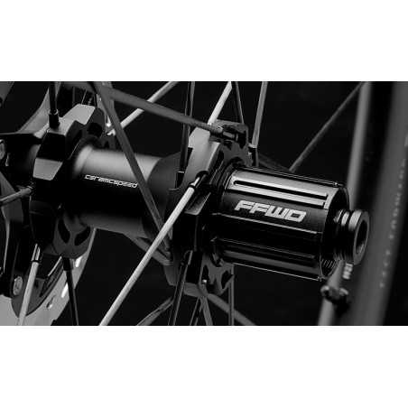 FFWD RAW 77 Tubeless Ready - Freins à disque - Moyeux FFWD ceramic Speed | Planetecycle