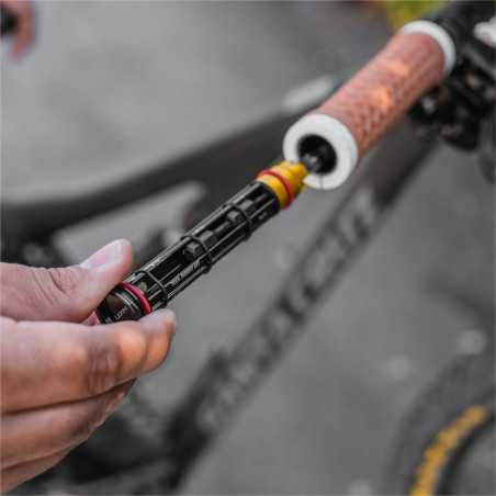 MULTI OUTILS LEZYNE MULTI TOOL intégré au cintre - taille S | Planetecycle