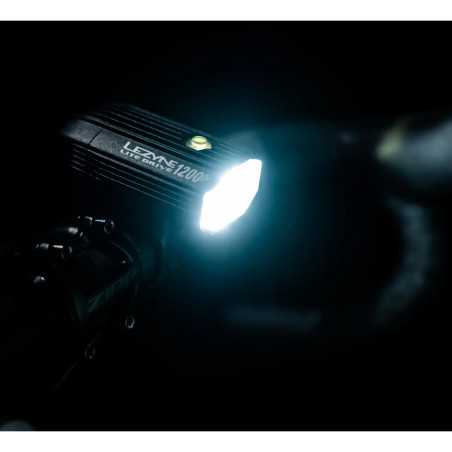 Éclairage Avant LEZYNE LITE DRIVE 1200 Plus - Satin Black | Planetecycle Éclairage Avant LEZYNE LITE DRIVE 1200 Plus - Satin Black | Planetecycle