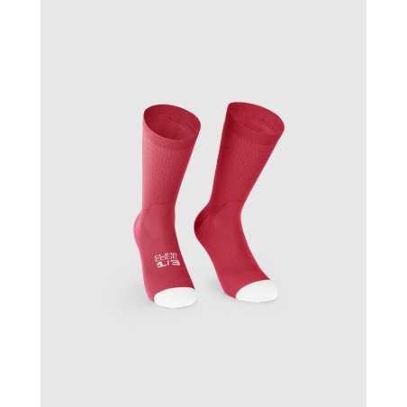 ASSOS ENDURANCE SOCKS S11 Deadly Berry - Chaussettes hautes cyclisme | Planetecycle