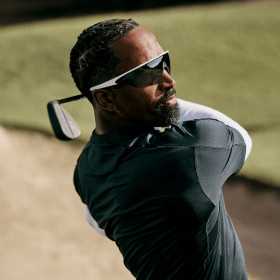 OAKLEY META VANGUARD AI White avec Verres Prizm Black - Lunettes solaires connectées avec Caméra et écouteurs intégrés