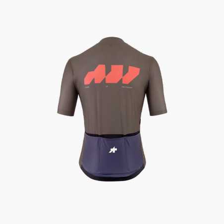 Assos EQUIPE R JERSEY S11 WE ARE THE A MOKA BROWN - Maillot Cycliste manches courtes | Planetecycle Assos EQUIPE R JERSEY S11 WE ARE THE A MOKA BROWN - Maillot Cycliste manches courtes | Planetecycle
