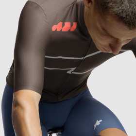 Assos EQUIPE R JERSEY S11 WE ARE THE A MOKA BROWN - Maillot Cycliste manches courtes