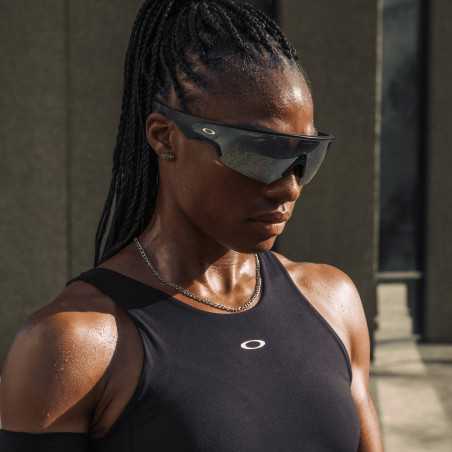 OAKLEY META VANGUARD AI Black avec Verres Prizm Black - Lunettes solaires connectées avec Caméra et écouteurs intégrés | Planetecycle OAKLEY META VANGUARD AI Black avec Verres Prizm Black - Lunettes solaires connectées avec Caméra et écouteurs intégrés | Planetecycle