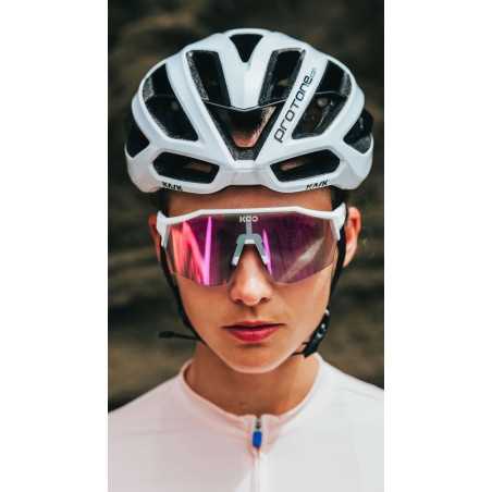 KOO ALIBI Taille L Photochromiques White Matt / L. Fuchsia - Lunettes Solaires Cyclisme et Triathlon | Planetecycle KOO ALIBI Taille L Photochromiques White Matt / L. Fuchsia - Lunettes Solaires Cyclisme et Triathlon | Planetecycle