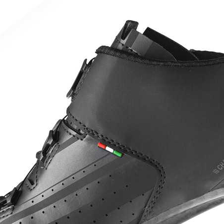 Gaerne Carbon G.FULGOR Black - Chaussures velo route | Planetecycle Gaerne Carbon G.FULGOR Black - Chaussures velo route | Planetecycle