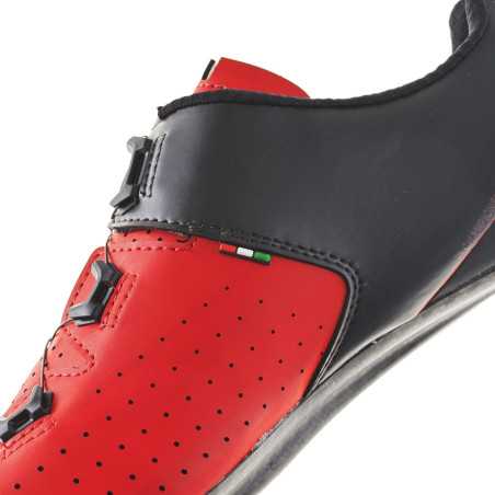 Gaerne Carbon G.FULGOR Black/Red 2026 - Chaussures velo route | Planetecycle Gaerne Carbon G.FULGOR Black/Red 2026 - Chaussures velo route | Planetecycle