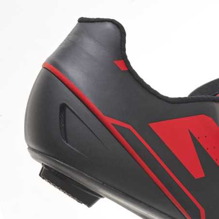 Gaerne Carbon G.FULGOR Black/Red 2026 - Chaussures velo route | Planetecycle Gaerne Carbon G.FULGOR Black/Red 2026 - Chaussures velo route | Planetecycle