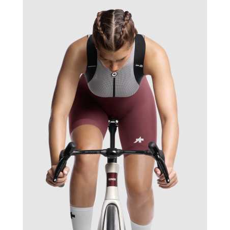 Assos UMA GT BIB SHORTS S11 - BURGUNDY RED - Cuissard Cycliste Femme | Planetecycle Assos UMA GT BIB SHORTS S11 - BURGUNDY RED - Cuissard Cycliste Femme | Planetecycle