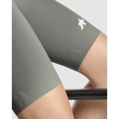 Assos DYORA R BIB SHORTS S11 - EDGE GREEN - Cuissard Cycliste | Planetecycle Assos DYORA R BIB SHORTS S11 - EDGE GREEN - Cuissard Cycliste | Planetecycle