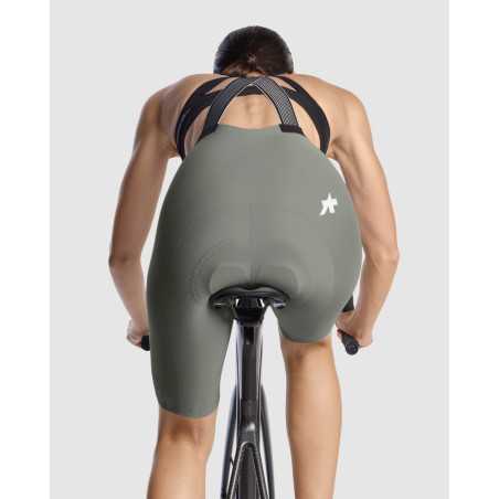 Assos DYORA R BIB SHORTS S11 - EDGE GREEN - Cuissard Cycliste | Planetecycle Assos DYORA R BIB SHORTS S11 - EDGE GREEN - Cuissard Cycliste | Planetecycle