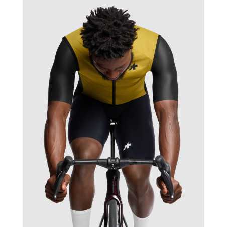 Assos MILLE GT WIND VEST S11 - GOLDEN YELLOW | Planetecycle