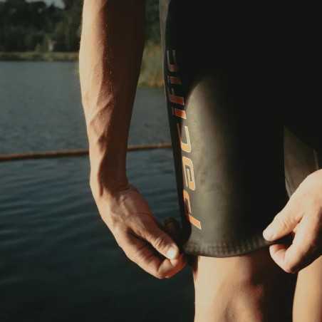 Sailfish Men's Pacific 3 - Combinaison Triathlon Homme Néoprène - DESTOCKAGE dans la limite des disponibilités | Planetecycle Sailfish Men's Pacific 3 - Combinaison Triathlon Homme Néoprène - DESTOCKAGE dans la limite des disponibilités | Planetecycle
